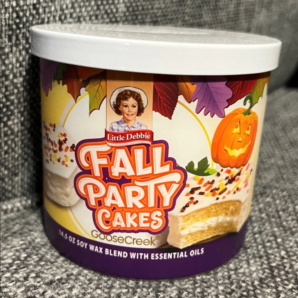 NWT Goose Creek Fall Party Cakes Little Debbie 3-Wick Candle